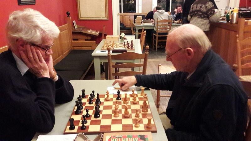 Rob Truijens (l) en Ton van der Breggen 21-03-2017 (Foto: Antonia van Wijngaarden)